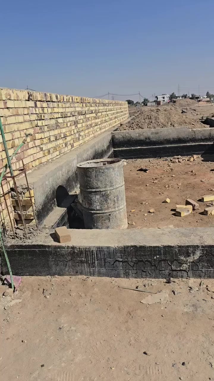 بتلو صب كونكريت  للببع زراعي  مساحه 200 متر
العنوان التقيه الثالثه  داخل مجمع  الروان النموذجي السكني شارع 10 السعر 45 بي مجال  
استفسار مراسله او اتصال الواتساب***********
مراجعه مكتب 🏢 العاصمة للعقارات والمقاولات العامه العنوان الديوانية ام الخيل ساحه الاحتفالات قرب البلديه الجديده*********** الواتساب
