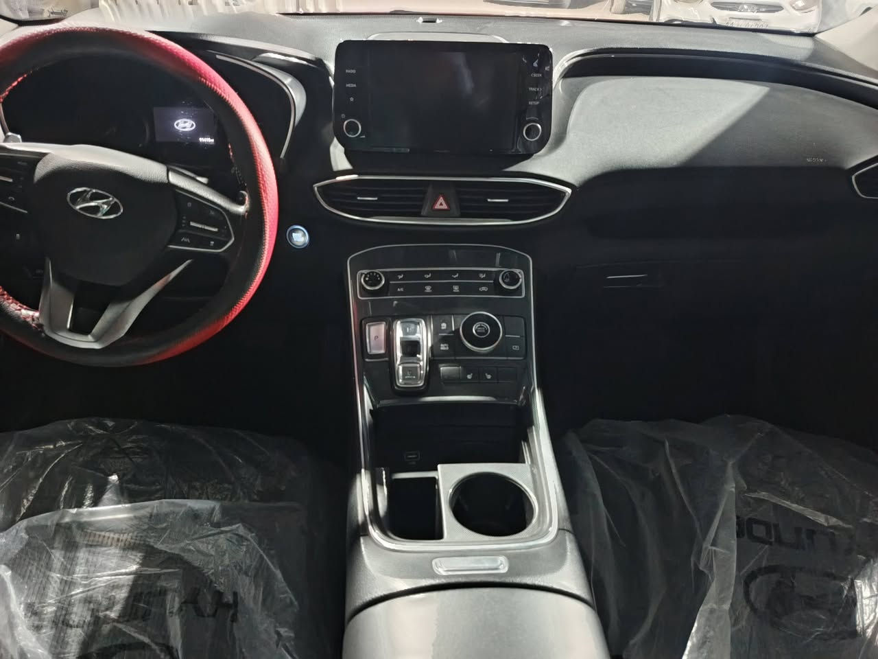 سنتافي 2021  رقم اربيل هزه وسنويه مامنتهيه شرط التحويل كشنات جلد تدفئه تبريد رادار 360 كامرات 360اوتو هولد وقياده ذاتيه وبعد بيها مواصفات هواي مفوووله الأخير عده الفتحه محرك 2500 وارد أمريكي حادثها كلش حلو بيها ثلاثقطع بنيد وجاملغ وباب السايق صبغ بدون دواخل ب السعر 173 وبيها مجال‏‪***********‬‏
