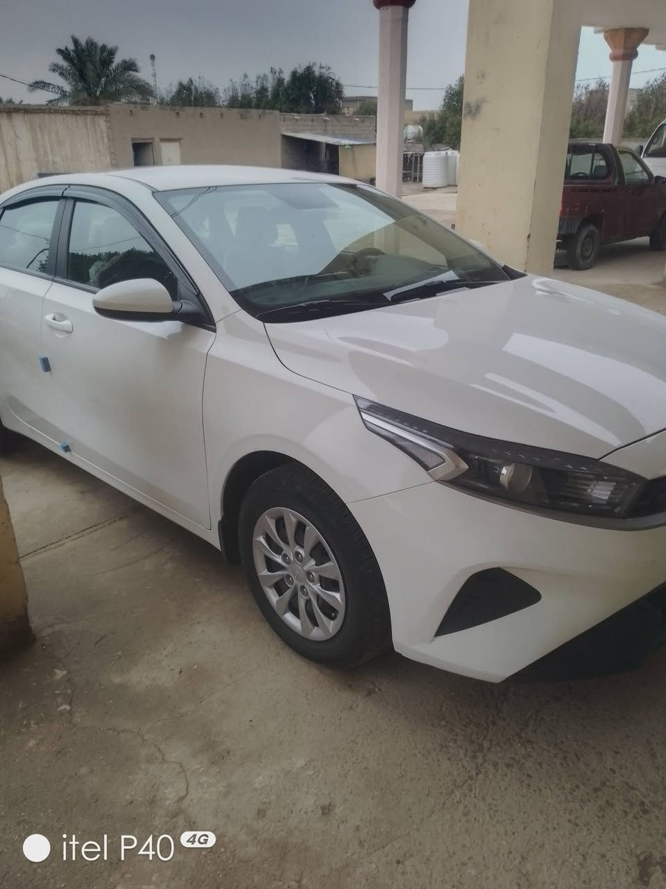 سلام عليكم سيراتو موديل 23 كفاله عامه رقم ربيل ماشيه 75 حقيقي محرك  1600  قطعتين تبريد ما الانزلاق  ***********
