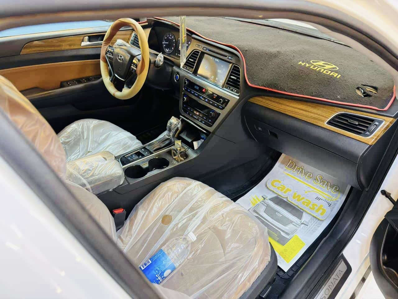 🌟🚗 للبيع: هونداي سوناتا 2015 (VIP) – أعلى فئة فول كامل 🚗🌟
السلام عليكم حبايبي الغالين 🤍
سيارة كامله بدون أي نقص، رقم بابل تحويل مباشر

⸻

💥 الحادث والصبغ: 💥
🇺🇸 من أمريكا: خشم الجاملغ وخشم البنيد فقط، بدون دواخل، كل شيء معمر
🇮🇶 بالعراق: فقط بيبان اثنين صفحة السايق كلير، أثر تكشير، بدون حادث – بدون معجون – بدون تبديل
📸 عندي صور قبل ما اسوي البيبان

⸻

🛠️ الميكانيكيات والكهربائيات: 🛠️
🔹 محرك جديد كفالة (2400 GDI) ✅
🔹 كير كفالة ✅
🔹 حدادية أمامي وخلفي وكالة ✅
🔹 كهربائيات كاملة شغالة ✅
🔹 تخم تاير ياباني جديد ✅
🔹 باتري جديد ✅
🔹 تبريد وتدفئة شغالة بالشرط ✅

⸻

✨ المواصفات – أعلى فئة VIP: ✨

1️⃣ داخل جلد + تبريد وتدفئة بالكشنات + تحكم كهربائي + لون مشمشي 🌸
2️⃣ مثبت سرعة Cruise Control ⏱️
3️⃣ نظام ترحيب عند الاقتراب 🌟
4️⃣ بصمة تشغيل + بصمة أبواب + بصمة صندوق 🔑
5️⃣ أوتو هولد 🅿️
6️⃣ بانوراما 3 طبقات 🌞
7️⃣ ويل كب بلادي فحمي 🖤
8️⃣ ستيرن سبورت 🏎️
9️⃣ دبل أكزوز 🔊
🔟 شاشة كبيرة + CarPlay + GPS + بلوتوث + AUX 📱
1️⃣1️⃣ مرايا جانبية قابلة للطي عند الرجوع 🔄
1️⃣2️⃣ كاميرا دوارة خلفية 📸
1️⃣3️⃣ رادارات جانبية، خلفية وأمامية 🛡️
1️⃣4️⃣ توقف ثاني
1️⃣5️⃣ LED دعامة أمامية 💡
1️⃣6️⃣ بكلايتات LED بلادي 🌟
1️⃣7️⃣ نظام إنفكشن
1️⃣8️⃣ إشارة مرايا جانبية ↗️
1️⃣9️⃣ بردات بلادي ❄️
2️⃣0️⃣ سماعات انفنتي 🎶
2️⃣1️⃣ دعام خلفي بلادي
2️⃣2️⃣ تبريد بيانو قطعتين
2️⃣3️⃣ كير أوتو + عادي ⚙️
2️⃣4️⃣ تحكم ستيرن جهتين 🔄
2️⃣5️⃣ مثبت سرعة Cruise Control ⏱️
2️⃣6️⃣ سستم نيكل بلادي
2️⃣7️⃣ دوسات نيكل SONATA بلادي
2️⃣8️⃣ لايت عدسة بلادي
2️⃣9️⃣ LED أمامي نهاري 🌞
3️⃣0️⃣ LED إنارة داخلية + إضاءات أبواب ترحيبية ✨
3️⃣1️⃣ صندوق ذكي عند الاقتراب 🔑
3️⃣2️⃣ ثلاث أنظمة قيادة: Eco + Normal + Sport 🏁
3️⃣3️⃣ تحديد مسارات 🛣️
3️⃣4️⃣ سايد بريك بصمة
3️⃣5️⃣ شاشة عرض وتنبيه الأعطال ⚠️
3️⃣6️⃣ مراة تعتيم 🌙
3️⃣7️⃣ نظام مانع انزلاق ABS + إضاءة داخلية تحكم 🛡️

⸻

📍 العنوان: كربلاء – حي الحسين
💰 السعر: ( 131 ) وبيها مجال للطيبين 💵

🚨 تعجبك السيارة؟ تفضل خاص وأنا بالخدمة 😎


**إذا كنت صاحب هذا الإعلان وتريد حذفه لأي سبب، رجاءا أرسل رسالة إلى الدعم الفني**