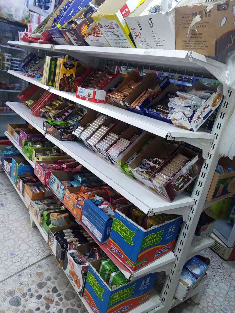 سفينه عدد 2 عرض الوحده متر وربع جدد كلش سعره الوحده 125 والي يسئل عن جديد ب 150 يشهد الله شتريتهم بس لان صار مكان صغير جاي ابيع يعني ثنيهم هسه بربع اريدهم مكاني بغداد المشتل
‏‪***********‬‏
