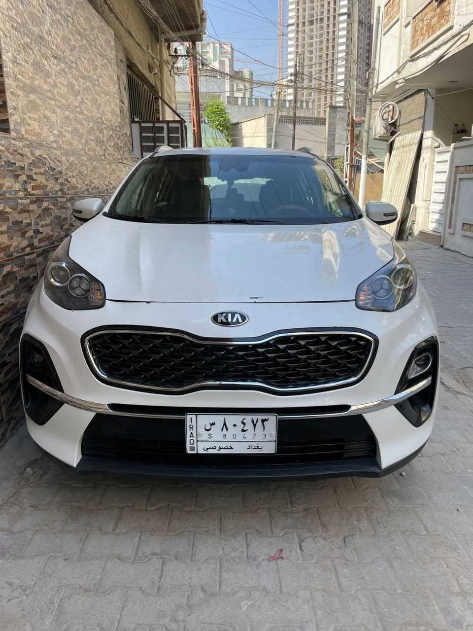 السلام عليكم كيا سبورتج موديل 21 وارد أمريكي 
رقم بغداد 
مواصفات السيارة 
بصمة تشغيل 
بصمة أبواب 
جنطه كهربائيه 
رادارات 
كشنات جلد 
شاشة كبيرة 
محرك 2400 
ماشيه 38 الف 
حادث السياره تبديل جنطه وتعديل بارد بنيد بدون صبغ السياره 

موقع السياره بغداد الوشاش 
مكلف بل نشرالاتصال مع صاحب السيارة 
السعر 175 

0774 499 9188‬
