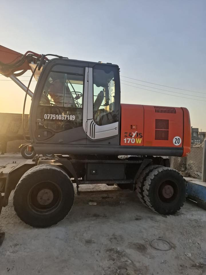 للبيع حفاره تاير جب 3قطع مكفوله كفاله عامه رقم سليمانيه باسمي 
مديل 2008حفاره جديده كلش 
***********
