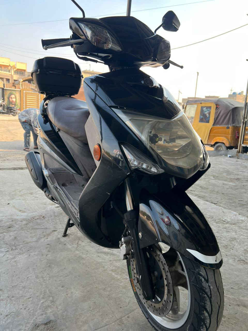 السلام عليكم ورحمة الله وبركاته
دراجه سكنس لد دراجه بحالت لوكاله يابانيه
قبق نفخ
ستان حساس
دراجه جديده شكد متصور 
ستفسار. ***********
بغداد/معامل السعر 13بيهه مجال بسيط
.
