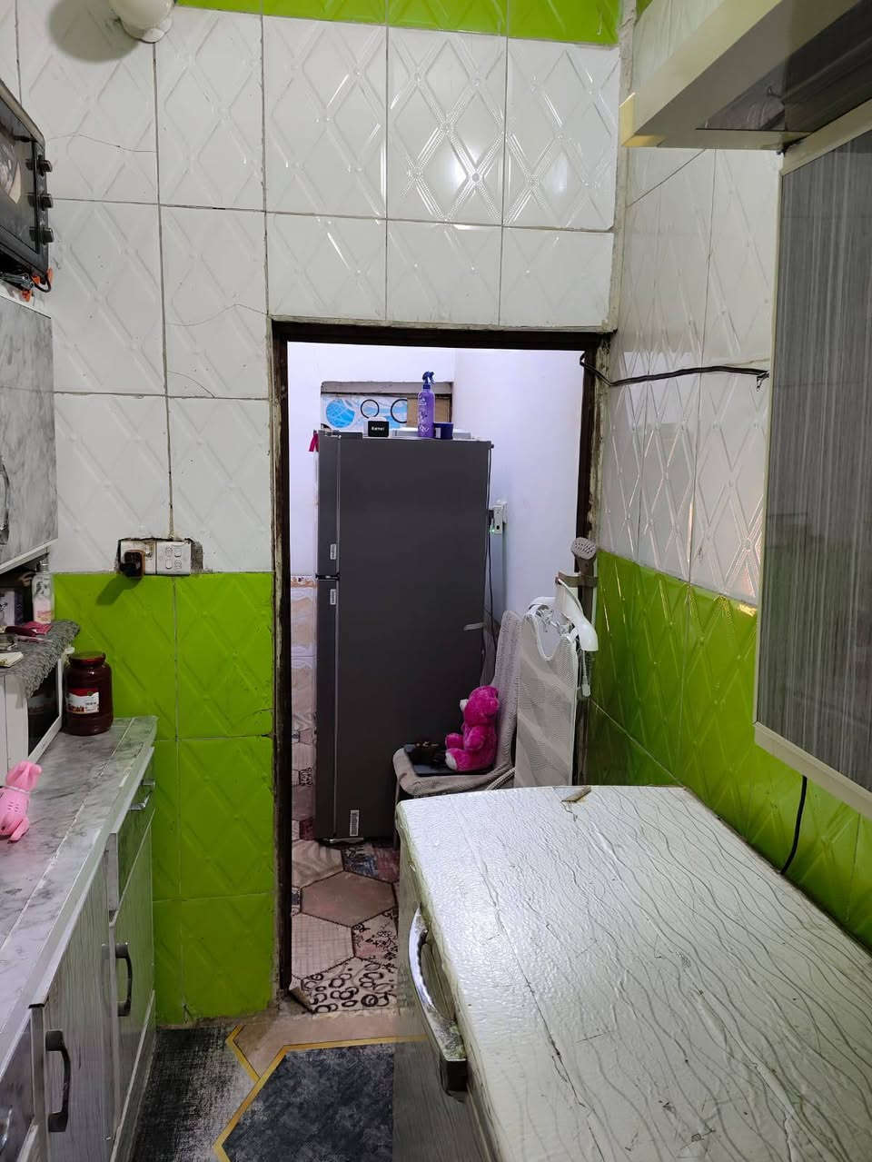 يوجد لدينا بيت للايجار
مساحته 50 متر طابق واحد 
موقعه حي الزيتون شارع ابو الدهن
ايجاره 200 الف 
للاستفسار الاتصال على الرقم التالي***********
