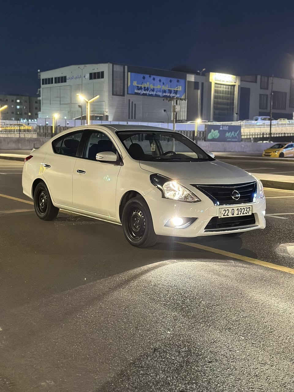 نيسان سني 2025 بعدها جديده زيرو ماشيه 7900km
مكفوله بيها اربع اصابع صبغ جوه قبق البانزين فقط شي بسيط جداً رقم اربيل ابسمي تحويل سنويه الهزه جديده 
العنوان الشعب شارع التجار 
السعر 116$ 
للاتصال : ***********
و ***********
‏#الجميع
