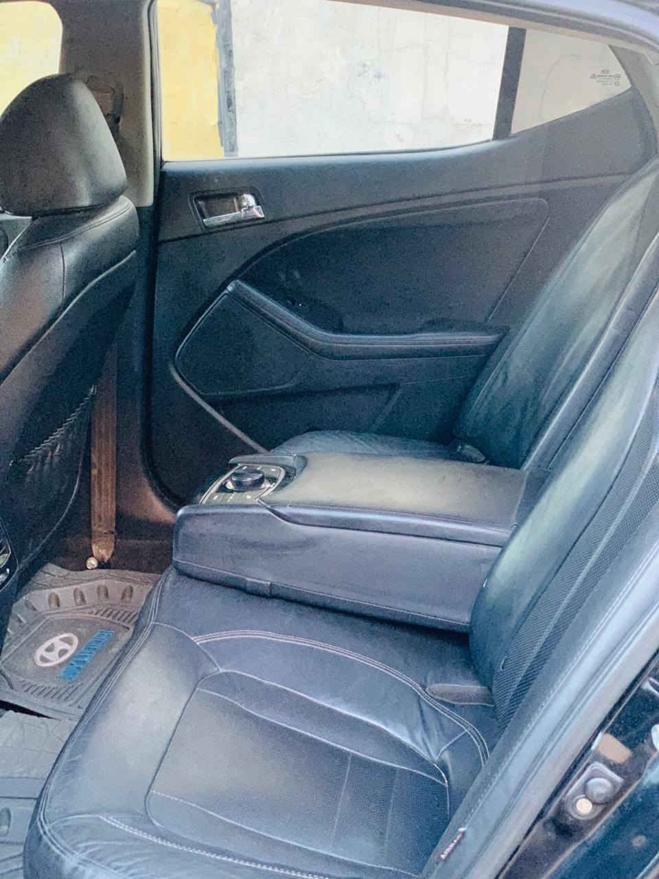 السلام عليكم ورحمة الله وبركاتة  وين اليدور كارتون كارتون فول نضافه 100/100.
اوبتيما  . غااااز .. غااااز.. موديل 2013 ادوات متوئمة ع الشاصي طبق الاصل وين ميعجبك دك حاسبه جديده كلش  اذا بيها نقص برغي ينزل من سعرها بعدها بدهن الشركة 

وكاله  للمشتري

✺كصة جنطة شغل درجة اولى  باجات اقوه شغل بلسوك 
✺دخول جديد مشي قليل  بدع
✺متومة رقم شمالي شرط الحاسبة 
✺سنوية ام الفسفورة  شرط اصليه
✺مواصفات  فوووول عدا فتحه شاشه كاميرا 
✺تحكم مري كهربائي +مري شفط
✺كروز نظام تثبيت سرعة 
✺كشنات جلد +تدفئه بكل الكشنات
✺بلوتوث 
✺حساسات امامي خلفي
✺تبريد ثلج 
نضام ايكو 
✺مانع انزلاق 
✺السيارة جاهزة وبدون اي نقص كاملة على 24 حباية  تستلم بدون اي نقص اذا بيها نقص تنزل من سعرها 
✺سيارة احلى من الصور وشغلها مضبوط 
✺كير مكينة تبريد تدفئة حدادية دواخل كهربائيات كلشي جاهز
✺مكان السيارة نجف
✺السعر  42 وبيها مجال حك الجيه 
 للاستفسار الاتصال على الرقم
‏ ***********
