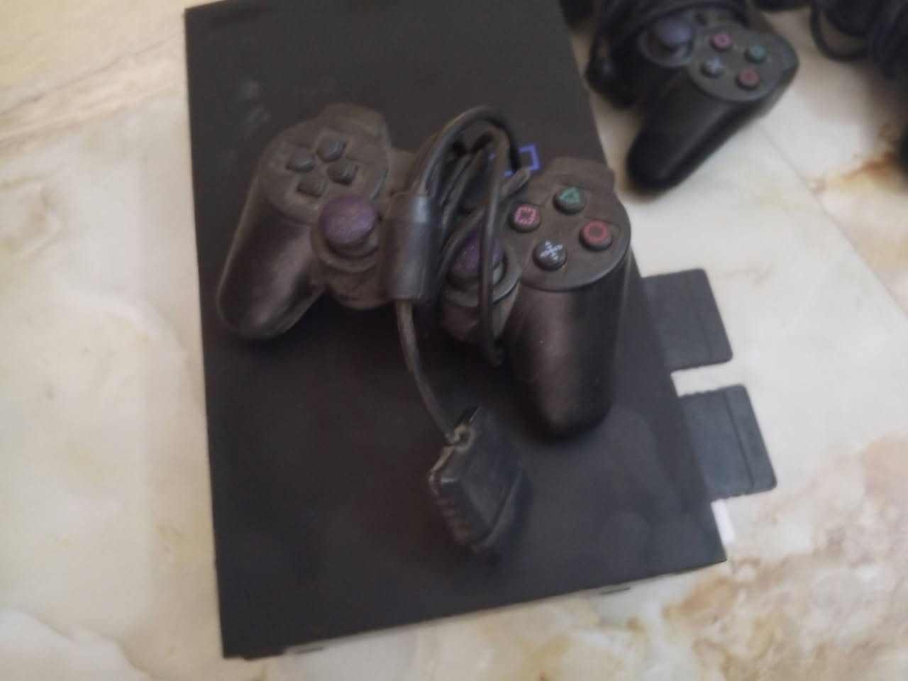 جهاز بلي تو نضيف ويااربع يدات وبي 47 لعبة قويات ويوجد توصيل تحولي
رصيد آسيا ابو 5 ويوصلك الطلب اما بيد المندوب المندوب


**إذا كنت صاحب هذا الإعلان وتريد حذفه لأي سبب، رجاءا أرسل رسالة إلى الدعم الفني**