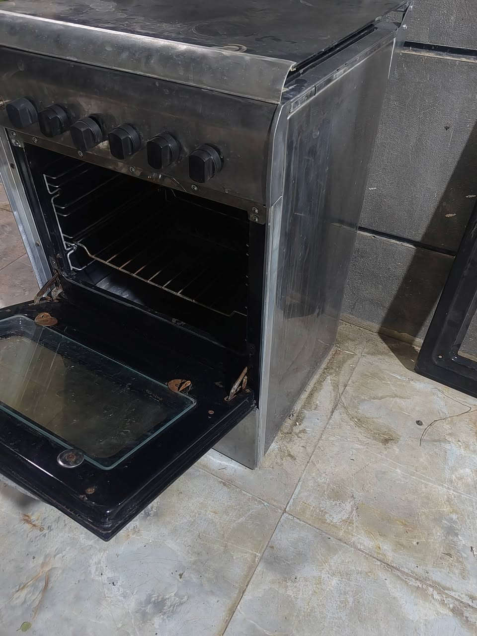 سلام عليكم
طباخ 4 عيون كلش حلوو ومرتب شغال من كلشي أفران شغاله كذالك
السعر 75 ألف
العنوان الصويره حي الربيع قرب حسينيه مسلم ابن عقيل
الهاتف ***********
