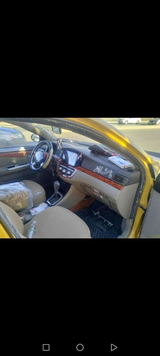 السلام عليكم ليفان 2012 فول توماتيك محرك كير كورلا فقط تحويل عليها هيئة ورقتين عل مشتري سيارة جاهزة  صاحبها شرعي بل كرامة السعر 40 قفل تواصل عل رقم ***********
