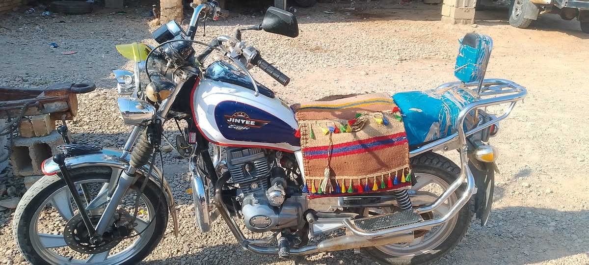 اسلام عليكم دراجه البيع مديل 17 أوراق كامله محرك 
مامفتوح  دراجه خير من الله السعر 450 الاتصال على رقم *********** 
الموشراي لايكسر مال العالم 🩶🌿
