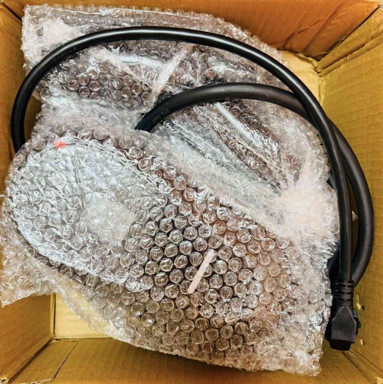 شاحنه BYD بيها نضام ايرث و نضام حمايه 16 امبير متغير ضمان سنه استبدال سعر 150 الف 🌹 رقم وتساب ***********
