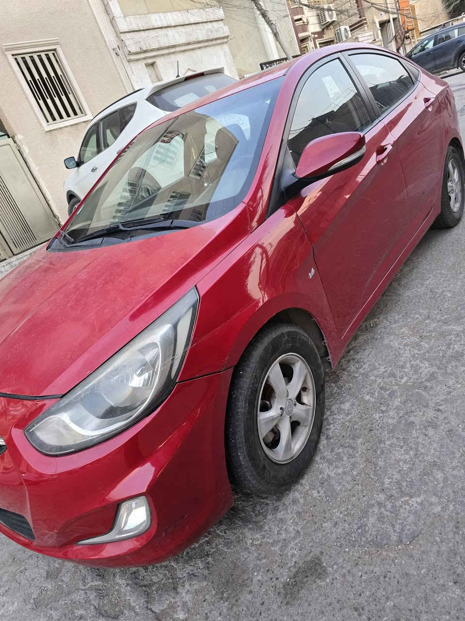 السلام عليكم ...
سيارة اكسنت مضلع ٢٠١٢ سيارة مال ابنية ...
وارد خليجي سقف مفتح وشاشة وتبريد خير من الله كير ومكينة مكفولة ومواصفات اخرى  جيدة  تواصل ع الرقم
***********
