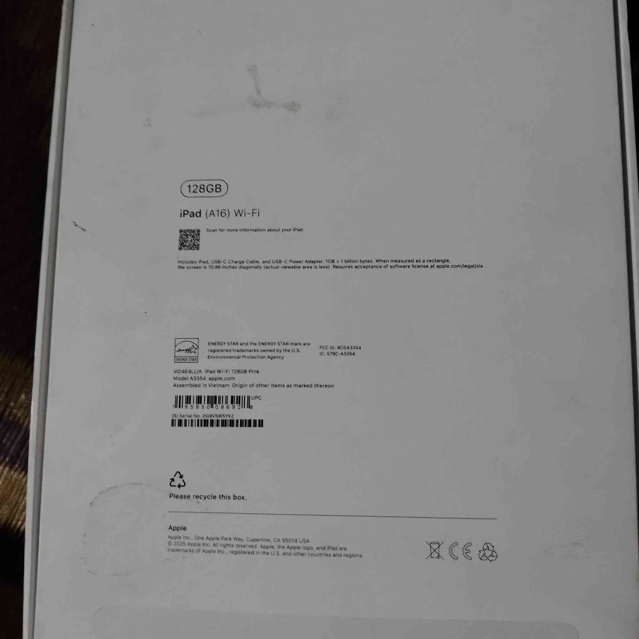 السلام عليكم  ايباد 11(A16) الذاكره（128GB) مستعمل شهرين البطاريه 98 نضيف مابي اي شخط السعر400 للتواصل. ***********
