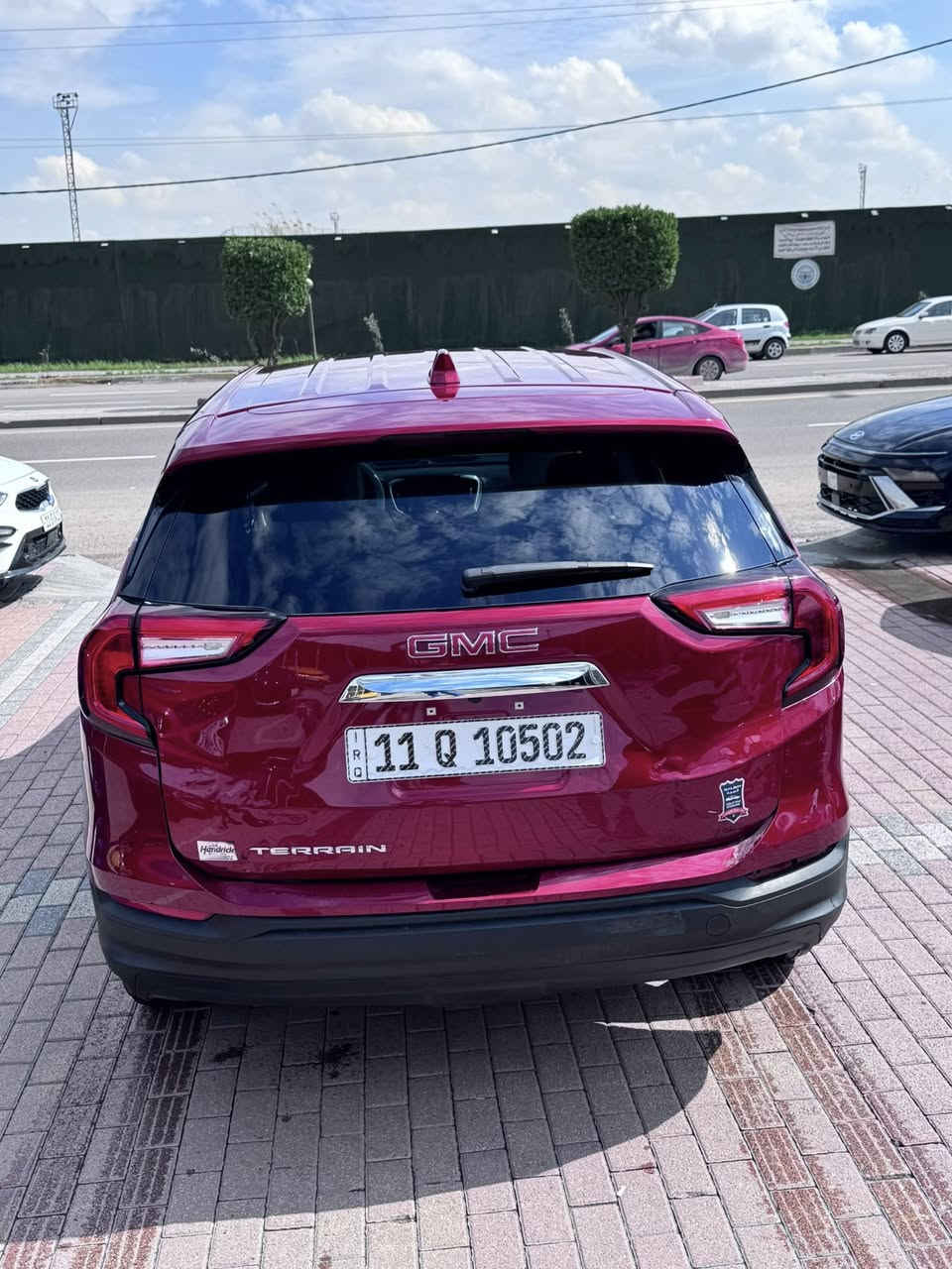 سلام عليكم جمسي تيران مديل 2024 امريكي حادثه بنيد بدل وجملغ  معمر نفسه باقي السياره مكفوله  مرقمه بغداد بسمي تحويل مباشر موصفات بصمه وشاشه ورادار وجلد وبعد بيه هواي موصفات السعر 169 $$ قفل مكان السياره بغداد 
***********
