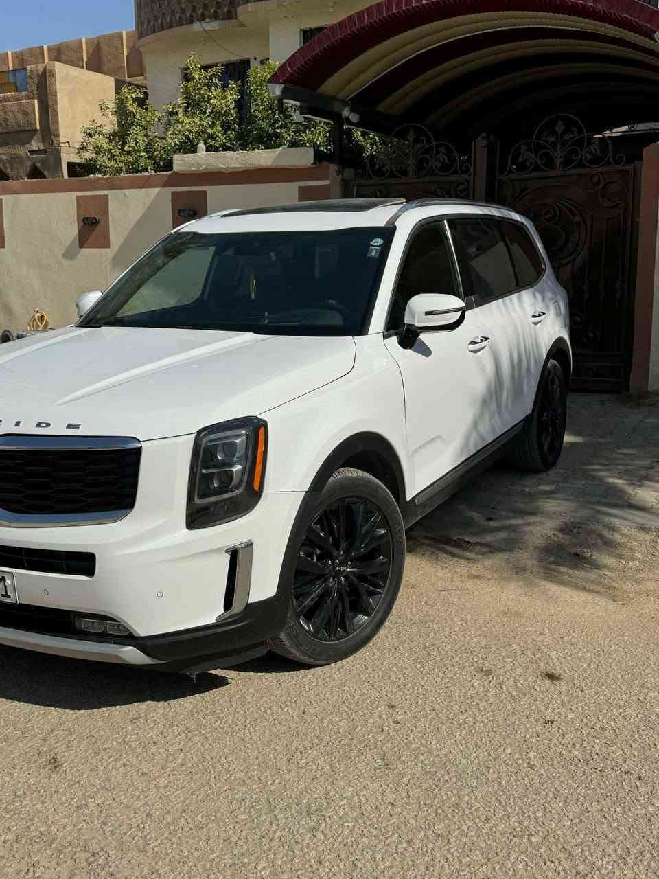 كيا تيلورايد اكس لاين برستيج
2022
الفئة: PRESTIGE X-LINE
🚘 وارد امريكي
 فول مواصفات 1/1 (أعلى فئة)
الحادث كمان موضح بالصور بدون صبغ كفاله من الصبغ 
🔥دبل فتحه
🏁عداد المسافه 38 الف قابل للزياده
✨ فتحتين سقف 
🪞 مرايا شفط🔁 مرايا إشارات
🔥❄️ كشنات أمامية تدفئة وتبريد
🔥❄️ كشنات خلفية تدفئة وتبريد
👑 كشنات منفصلة VIP
🚀 تشغيل عن بعد
📡 رادار أمامي
📡 رادار جانبي
💡 لايتات LED زنون
🌤️ لايتات نهارية LED
📟 حساسات أمامية وخلفية
🎛️ هزاز ستيرن
🖥️ داتا شو أمامي (HUD)
💆‍♂️ مساج كشن السايق
🌈 إضاءة داخلية ليزرية
🎥 كاميرات 360 درجة
👁️‍🗨️ نظام النقطة العمياء
🛣️ تحذير مغادرة المسار
🧠 مثبت سرعة متكيف
🛑 مانع تصادم
🧳 باب خلفي كهرباء
💺 ميموري كشنات
🔊 نظام صوتي فاخر
       
السعر290 بها مجال ل شراي💸
*********** رقم اربيل باسمنا مكان السياره كربلاء
