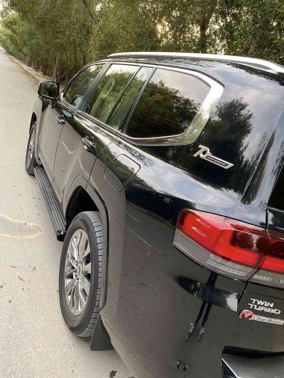 ‎ vx السلام عليكم: لاندكروز توين تيروبو 
‎الموديل 2022 رقم اربيل دولي 
ماشيه 50الف
‎المواصفات/فتحه سقف بصمة
‎تشغيل واربع ابواب بصمه جنطة
‎كهرباء سايد بريك كهرباء اوتو
‎هولد درايف مود شاشات خلفيه
‎شركه بلاديّ سستم نيكل بلادي
‎لايت لد عدسات السياره مكفوله من كلشي
‎تنويه
‎السياره مغلفه بافلام
‎حمايه ١٠ ملم ppf امريكي
‎ضمان ١٠ سنوات من شركه
مكان المجف حي الاطباء 
‎رقم الموبايل
***********
***********
السعر:710ورقه
