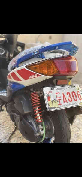 السلام عليكم مرخصه مدير الكروب
سكنس فحل للبيع  كفرات بلادي مكينه مزود 58 
صالنصه  وكلجات  جاملغ كاربون  فايبر كهربائيات 
كله شغاله دشبول شغال   نقص بس ترايش 
كابريتر الدراجه  مكان بغداد حي اور السعر 750 
***********
