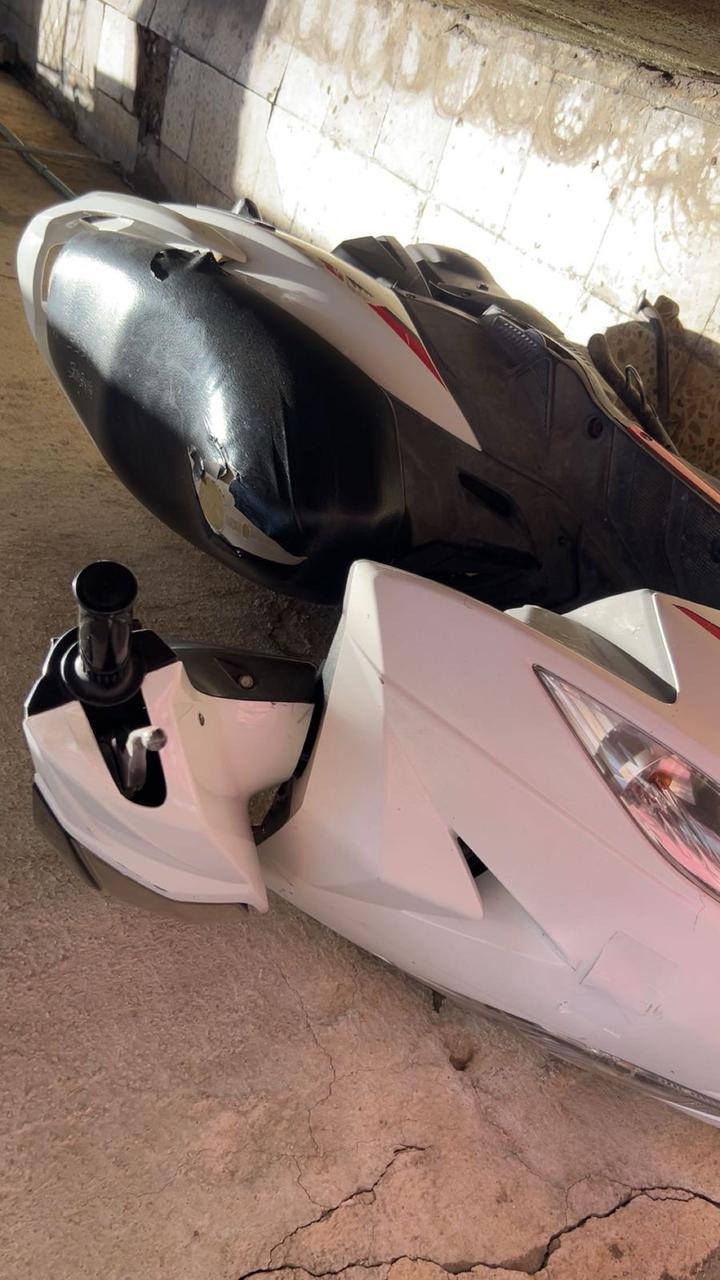 السلام عليكم شباب دراجه جي تي ار دراجه نظيفه حلوه دراجه نازله الرمبه اقل من الشهري اشتريتها دراجه برغي ما مفتوح اقفل لك حرام وحلال عندك بس الجوزه الشكي تشتغل الدراجه سعر بغداد مدينه الصدر سعر 950 بيها مجال للطيبين ***********
