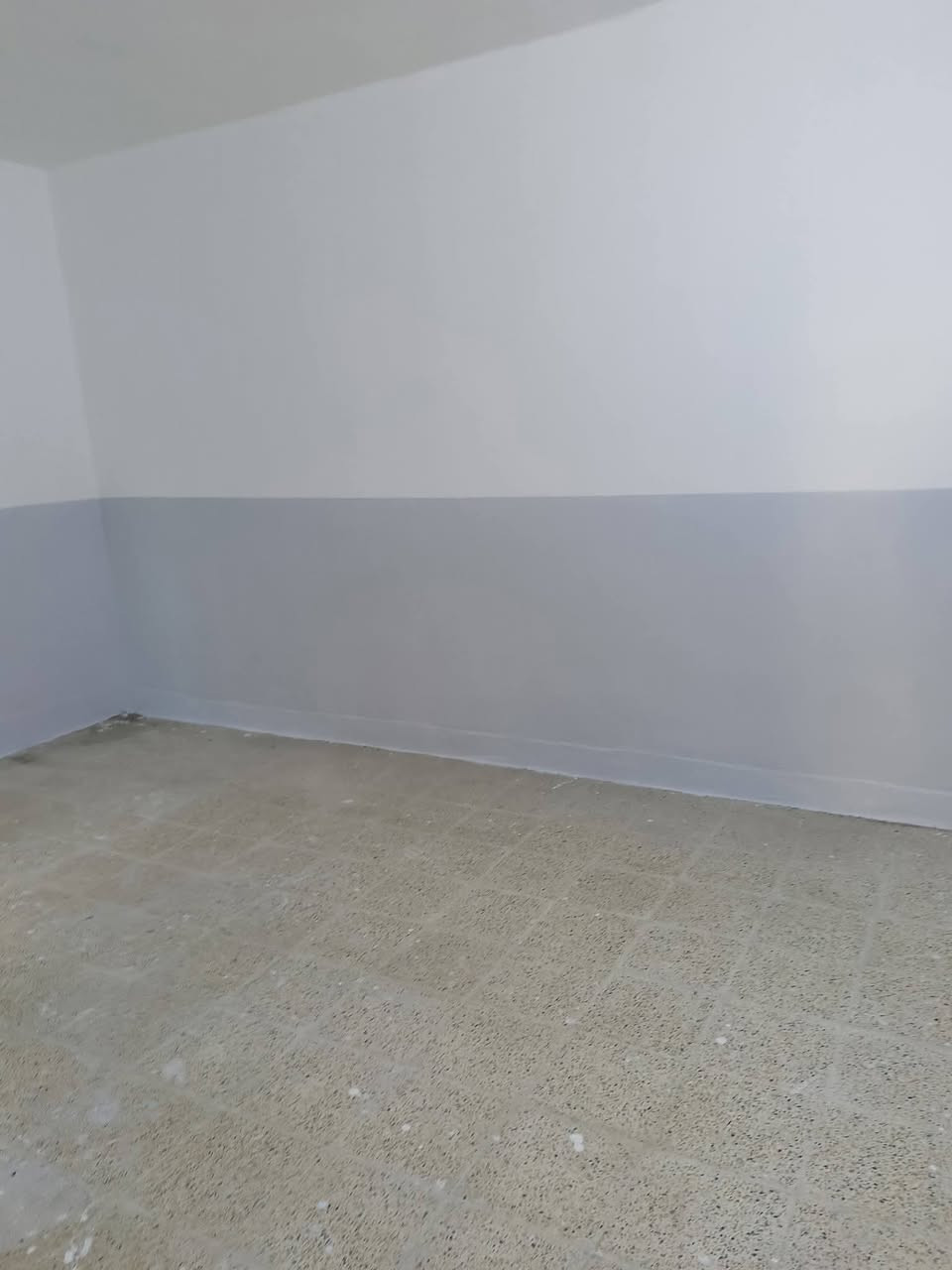 بيت للايجار للايجار حي الانتصار شارع 60 يم اسواق الخضراء مساحه البيت 100 متر بدل الايجار 225
***********
