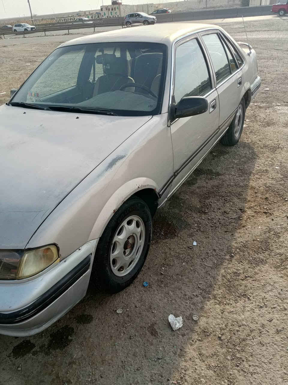 سلام عليكم دايو برنس لبيع رقم بغداد سياره بلادي بيه باب مبدل فقط محرك وكير ما بيهن يشي موديل 94  السعر 35 مكاني التاجي رقم ***********
