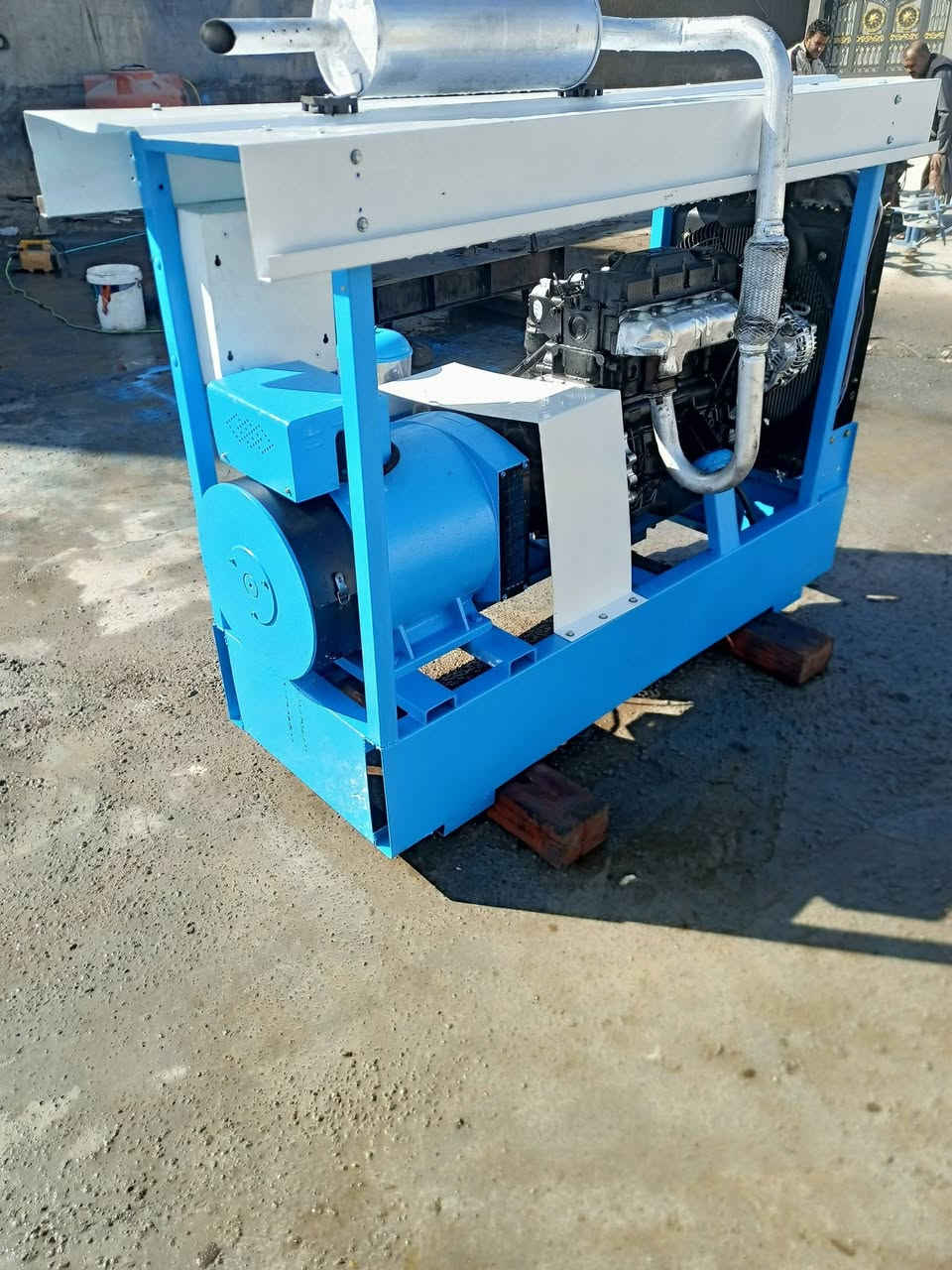 السلام عليكم مولد كيا 2700 لا تبخير ولا تنقيص شرط الشغل والتوليد 30 كيفي ماكينه بلاه مكينه ما مفتوحه بلاديه 3 فيز السعر 12 ورقه الشراي يتصل ***********
