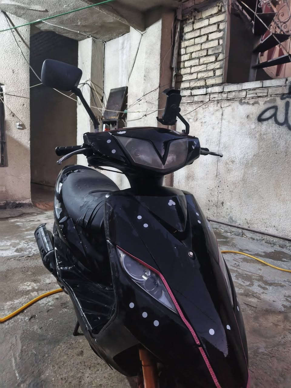 السلام عليكم عندي دراجه ماكس ثعلب ١٤٠_كله شغله بس اجيت من دوام وطفت ماعرف شبيه ***********علي الجبوري بغداد بياع
