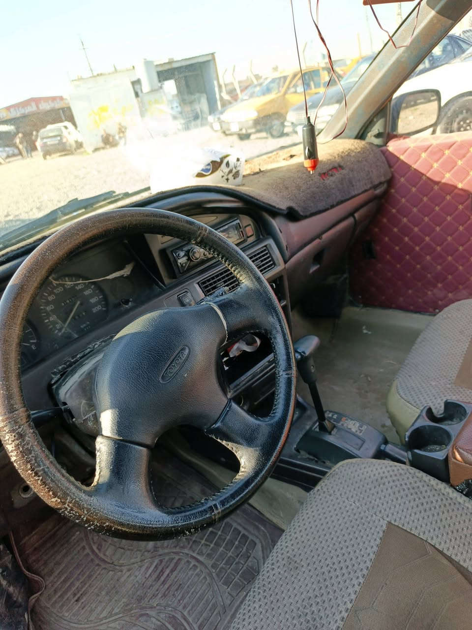 كورله موديل 90 
شرط تحويل أو وكاله نقابه صفر  بيه بطاقة بنزين السعر 24 ورقه 
***********
