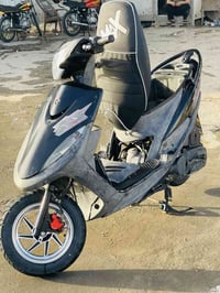 دراجه ماكس عدله للبيع حاويه دراجه وشرط مامفتوحه فول نضافه وين مايعجبك ...