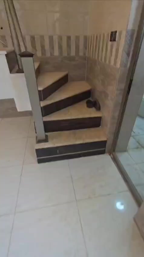 بيت مسلح قاطين للبيع ١٢٠م __ سند 25 ارخص من باقي بيوت بالمنطقة مستعجله ع بيع عنوان __مقابل بوابة برج  الجزيرة بوابة دخول الإستفسار أكثر إتصال هاتفي ***********
