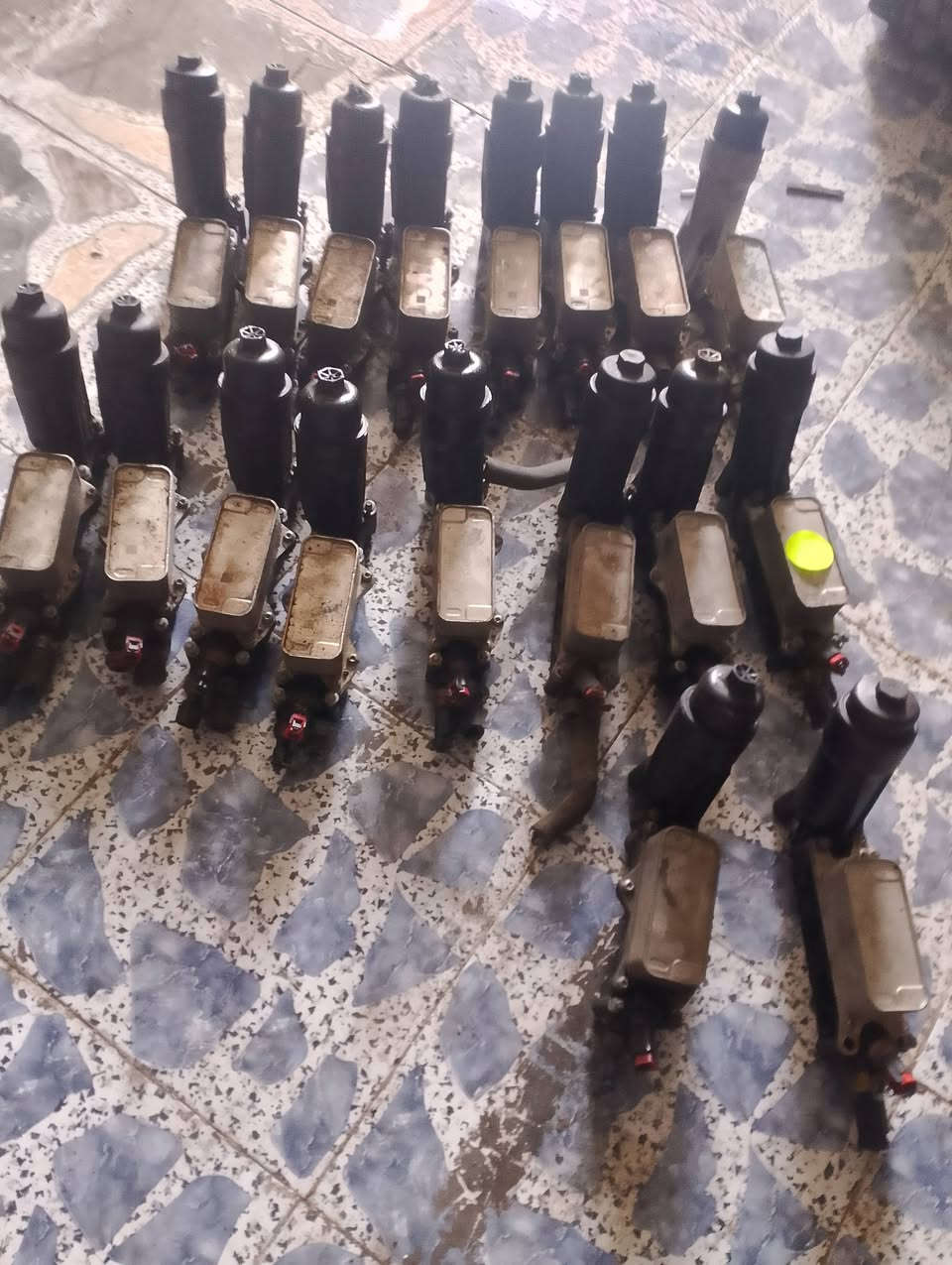 السلام عليكم
براد محرك 3600 اصلي تفصيخ حاوية 
البيع جملة كل الكمية ***********
