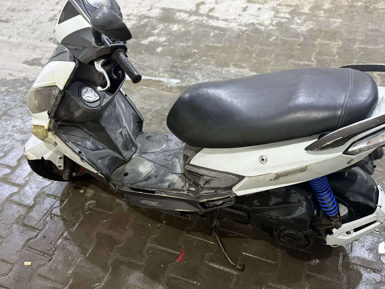 دراجه سيام كوري للبيع السعر 380  وبيها مجال كلشي شغال للتواصل موجود فيس ماسنجر


**إذا كنت صاحب هذا الإعلان وتريد حذفه لأي سبب، رجاءا أرسل رسالة إلى الدعم الفني**