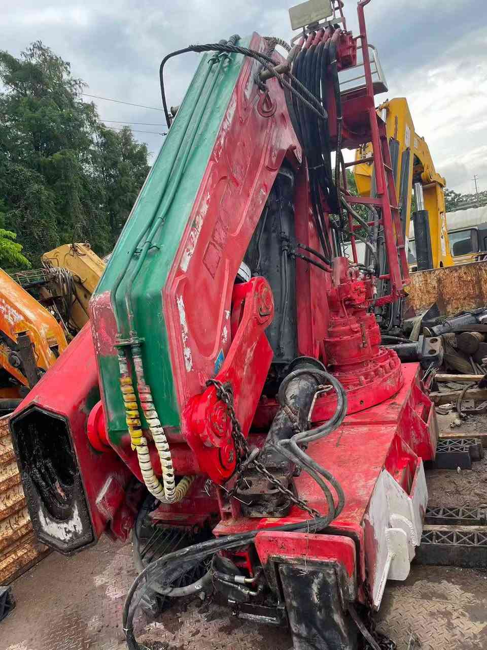 35ton SQ720 Crane Six hydraulic and one manual connections, in very good condition


**إذا كنت صاحب هذا الإعلان وتريد حذفه لأي سبب، رجاءا أرسل رسالة إلى الدعم الفني**