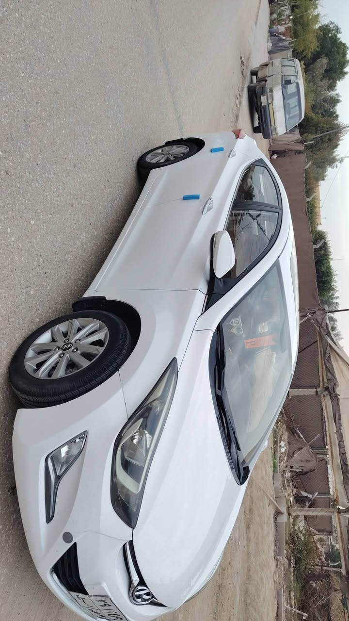 الانترا مديل ٢٠١٦ فول موصفات من عدا البصمه سياره كلشي ماعيزه بس بيه قطعه وحده البنيد مبدل سعر ١٢٨ وبيه مجال  *********** مكاني نجف
