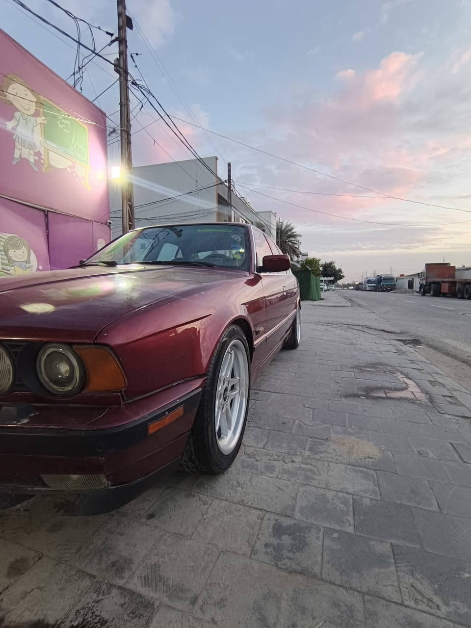 سلام عليكم
بي ام 535
تبريد ثلج✳️ منضومه كامله جديده توني شادهة
كهربائيات كلهة شغاله 
غرفه جديده
لايتات عالي وناصي زنوز
السياره جاهزه من كلشي على اخر حبايه
السياره كفاله من ضربه ومن كص بس صبغ جماليه
 ويل M حجم 18اصلي وتخم تايرات جديد
الياخذه ميصرف عليه الف
السعر 70 وبيه مجال
رقم الهاتم *********** هاذه بي واتساب
