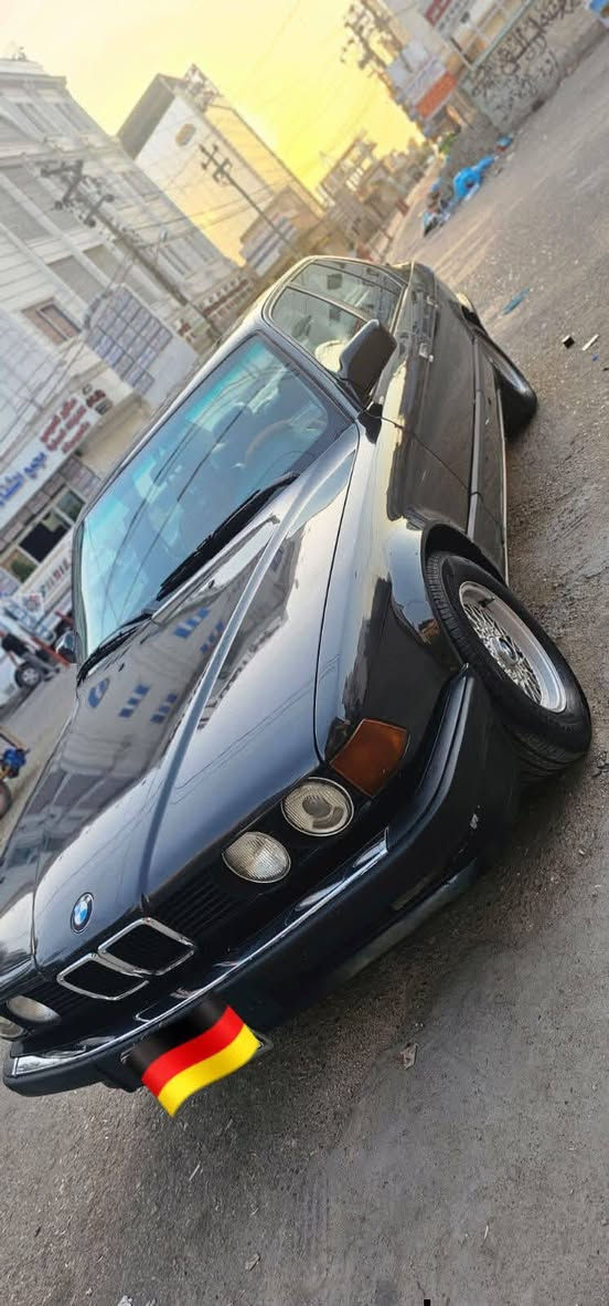 من رخصه الادمنيه المحترمين ❤️
***********
بي أم دبليو موديل 92سته سلندر  لون اسود حجم 730 اصل  بلاد تكمه وسنويه  كير أوتوماتيك بدون ضرر او خياس مكفوله كفاله عامه بدون صبغ رقم وسنويه جديد لحد 2028 / شهر ثامن مشروع وطني   بسمي  شرط تحويل 
~~~~~~~~~~~~~~~~~~~
التفاصيل / 
كيرو محرك شرط لاصرف لابخار ✔️
ايرفلو جديد 
صدر امامي خلفي جديد 🔶
 تبريد ثلج  
اي بي اس شغال ✔️
دشبول ايرباك 
سلايت طكتين كهرباء شغال 
كوشنات جلد 💯
بطاين جلد 👏
جام كهرباء 
كوبون بنزين موجود 
دبل جكمجه 
تخم تايرات جديد 
قفل مركزي 🔝
پاتري جديد ✔️
كهربائيات كلهه شغاله بدون اي نقص وسياره جاهزه من دعاميه لدعاميه وترايك شرط للبصره واعتذر ماجاوب التعليقات لان ممتواجد علنت الشراي يتصل ويدلل مكان سياره كركوك  سعرهه ....55 قفل سعر فكترا

