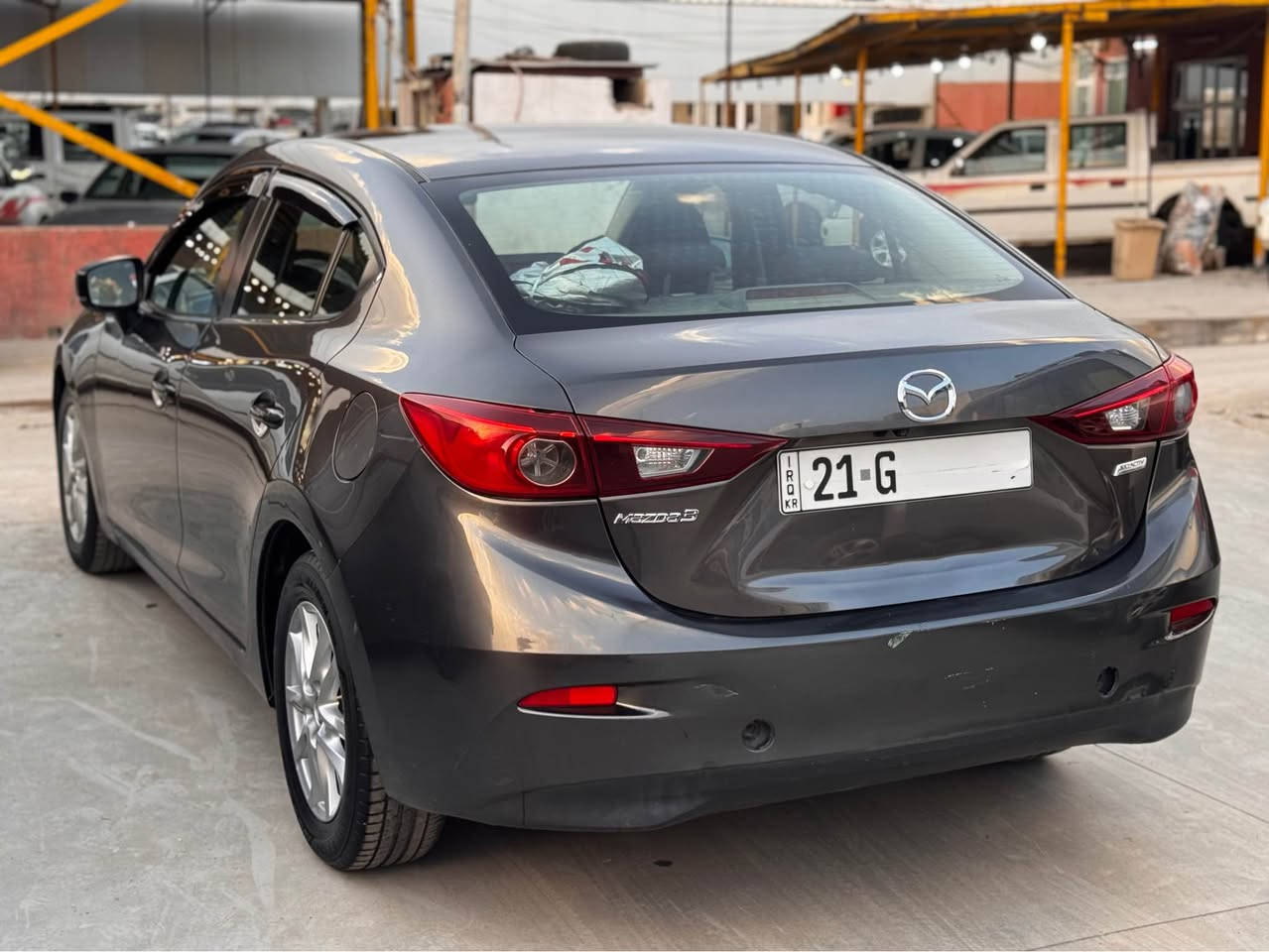 Mazda 3 2017
گێڕو مەکینەو تەبریت بەشەرت
پارچەو پەڵەیەکی بۆیاخە بێ ناوگرتن
فوول مواسەفات بەس سڵایت نییە
سەنەوی تازەیە 
118$
*********** السليمانية, العراق
