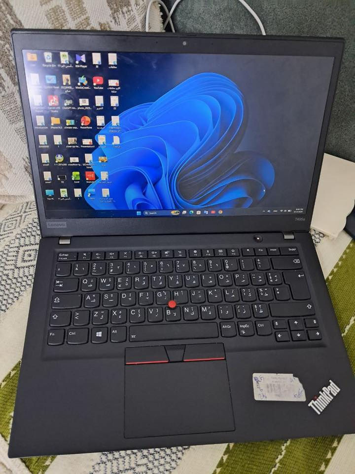 لابتوب للبيع lenovo thinkpad t450s
الرامات 8 كيكا 
المعالج AMD Ryzen 5 PRO 3500U w
الذاكرة 256 ssd
البطارية تكفي من 2 الى 3 ساعة حسب الاستخدام 
النظام windows 11 pro
النظامة 95‎%‎
السعر 270 وبيه مجال والتوصيل وين ما جنت 
وللتواصل على هذا الرقم واتس اب فقط ***********
وباقي المواصفات موجودة بالصور
