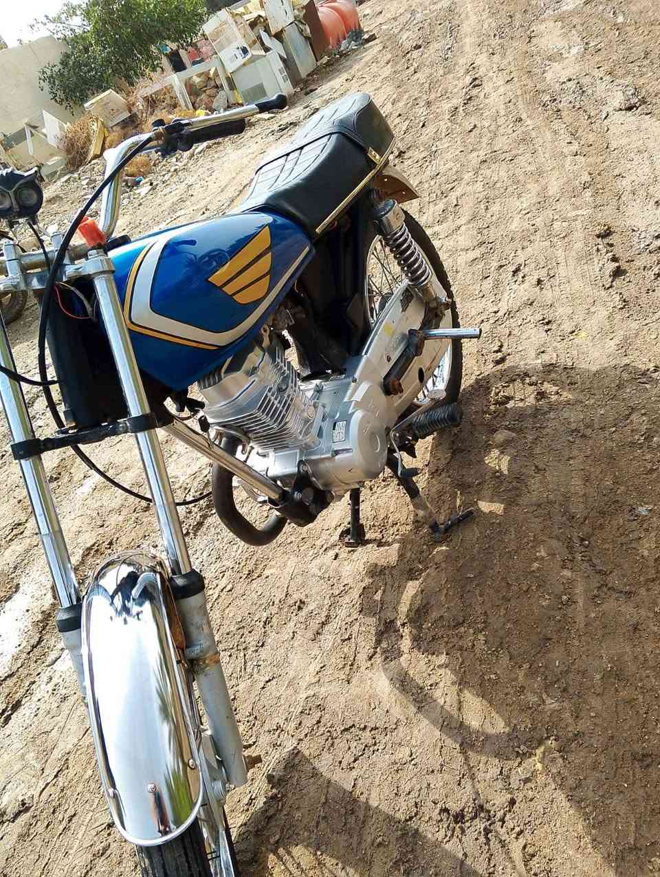 السلام عليكم دراجه للبيع كلك كلك كلك السعر 500وبيها مجال الدراجه مبدل ولفات و بستم تعميره 2025 دراجه مرتبه على ايدي هاذه رقمي بي بس واتساب ***********
