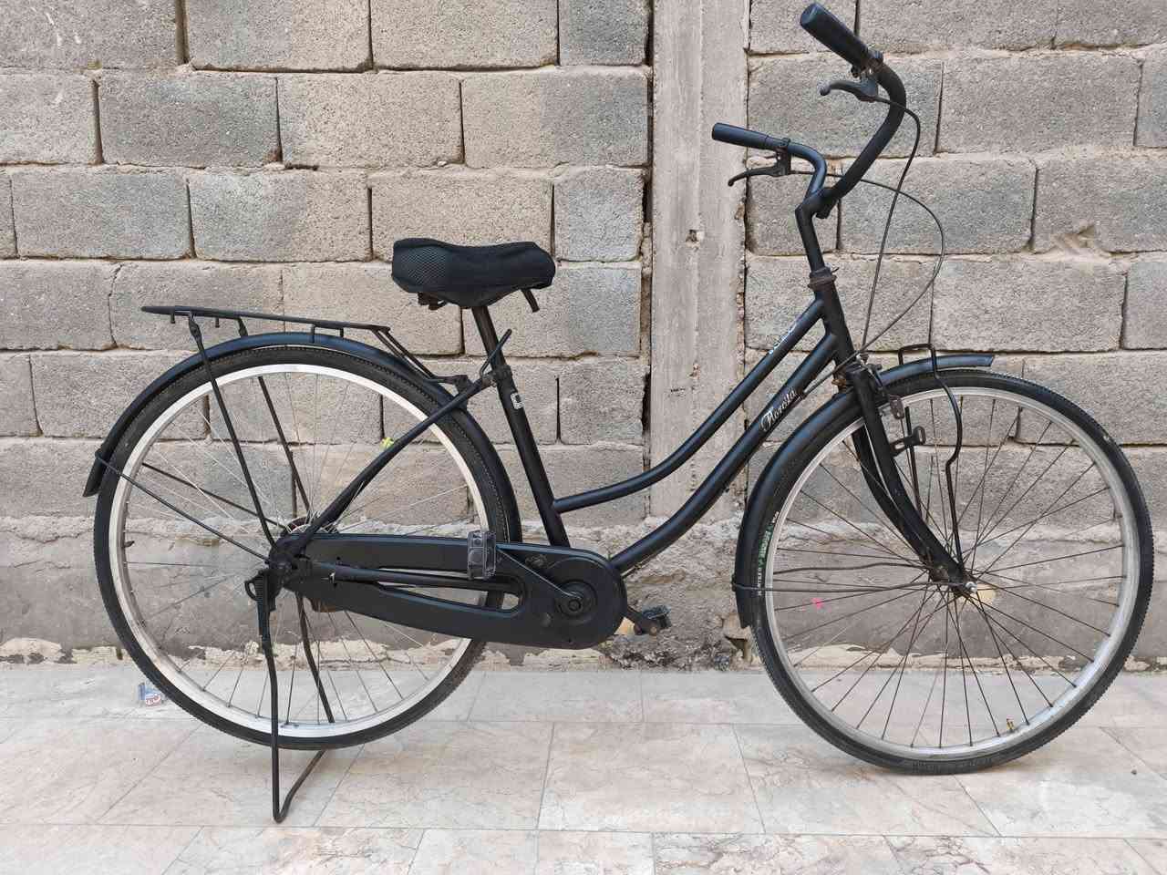 السلام عليكم
باسكل اسود سياحي 
حجم 27
السعر 75 وبيه مجال 
المنطقة: حي الزيتون قري جامعة الفرقدين
الرقم: ***********
