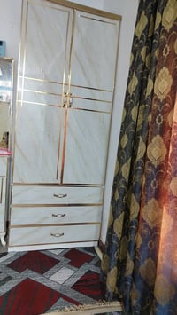 غرفة للبيع • جديده • سعر خاص