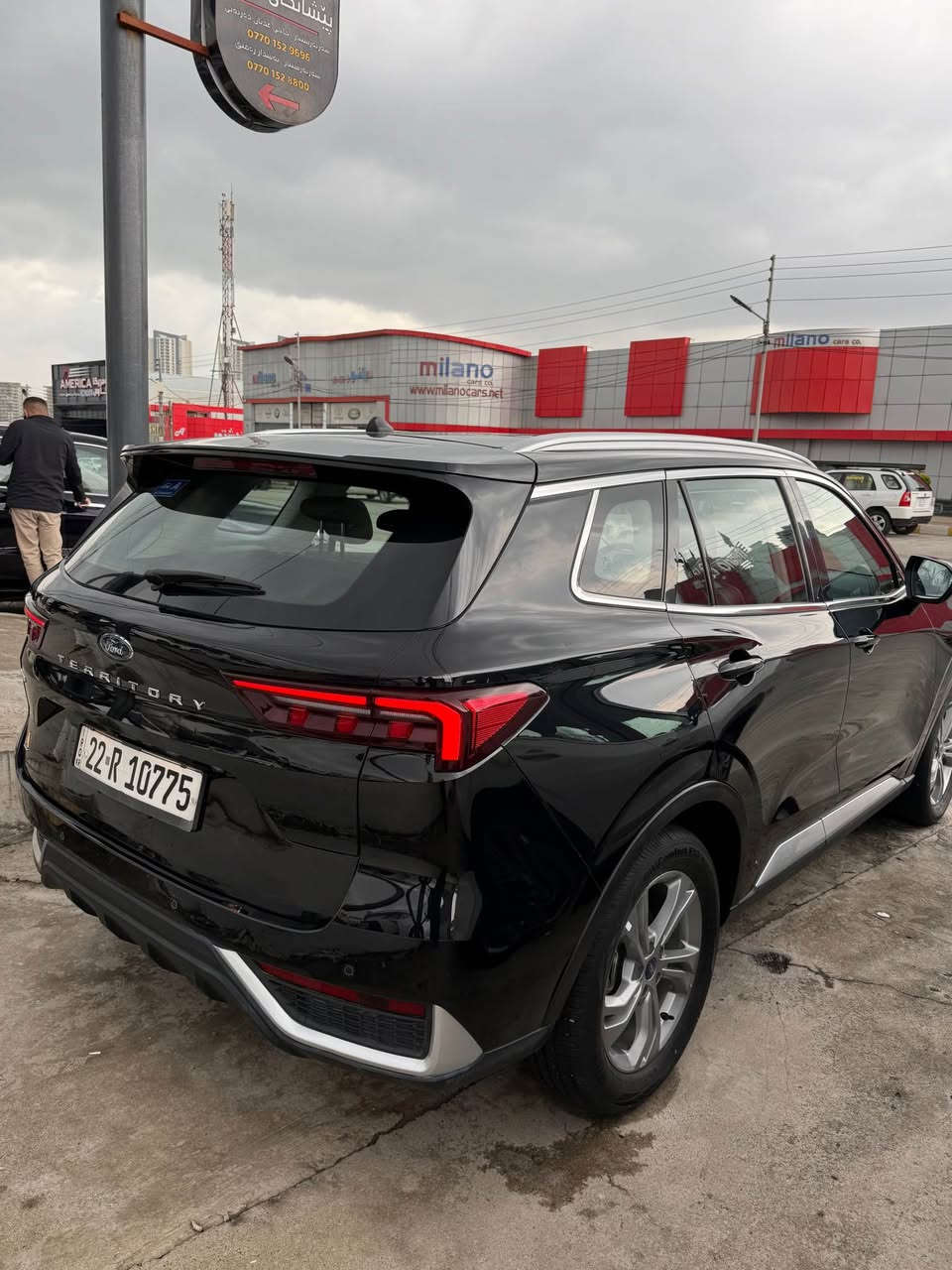 فۆرد تێریتۆری 2025 قەپات مواصەفات
تەنها ٣٥ هەزار ڕۆشتووە
٥ ساڵ یاخود ١٠٠ هەزار کیلۆ مەتر ضەمانی شەریکە 
ڕۆن  فلتەری خۆڕایی
سێرڤز و هەموو شتێکی تازە بۆ کراوە
پانۆراما کوشن جلد بەسمە 
شاشە و گێچ ئەلکترۆنی 
ئۆتۆ هۆڵد و برێک بەسمە 
ڕادار ئاوێنە و حاسە و کامێرا 
سوکان ڤۆلیۆم تەبرید مەرکەزی 

گیرومەکینە بەشەرت زۆربەجوانی پاکی ماوە
 هیچ خەلەلیکی تیدا نییە 
 هەموو شتێکی تا 2030 تازەیە

ژمارەی خاوەنی 
0771 054 2244 السليمانية, العراق
