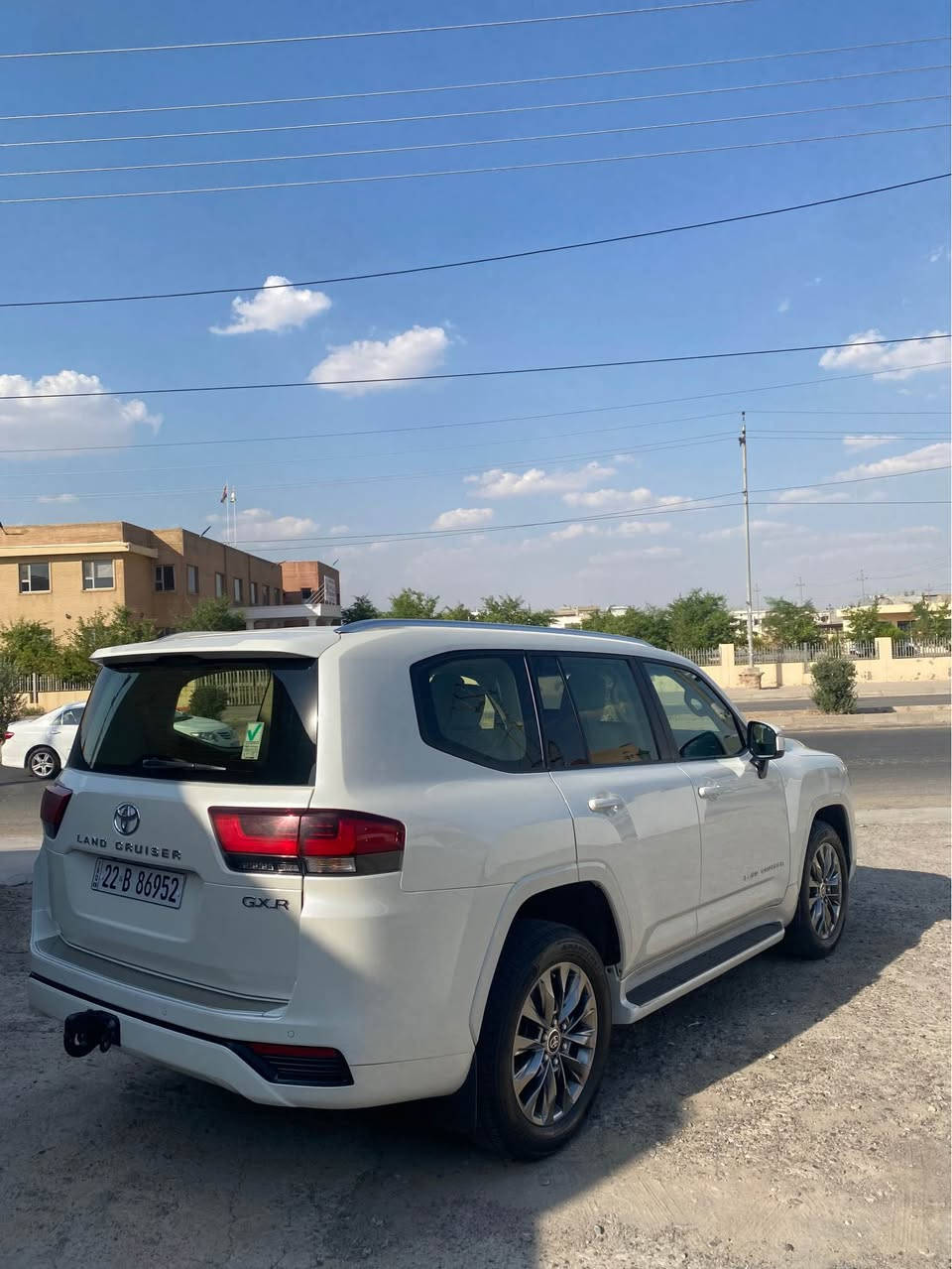 TOYOTA LAND CRUISER 2023 
‎کوردی:عربي
سلام عليكم 
‎تۆیۆتا لاند کروزەر 
‎مۆدێل ۲٠۲۳
‎سفری شەریکەی ساز
‎سەیارەکە دەعامی بۆ دەعامی بەشەرت
‎53000 رۆشتوە
‎کامل ppf بۆ کراوە
‎مواسەفات GX.R بیلادی
‎رەقەم تەلەفۆن
***********
‎واتس ئاپ 
‎ڤایبەر
سلام عليكم 
تويوتا لندنكوزر
مودل ٢٠٢٣
شريكة ساز
سيارة دعامي ل دعامي بيشرت
سيارة كامل ppf
سيارة ماشي ٥٣٠٠٠ كم
بيلاد GX.R
*********** أربيل, العراق
