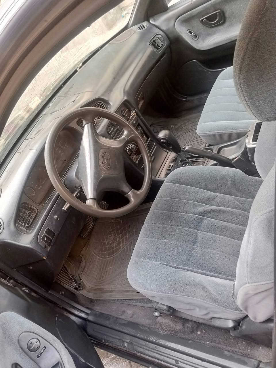 سيارة سوناتا 2 موديل 1995 كير اتوماتيك مكينه 2000
رقم بغداد سعر 29 مكاني بغداد 
للاتصال ***********
