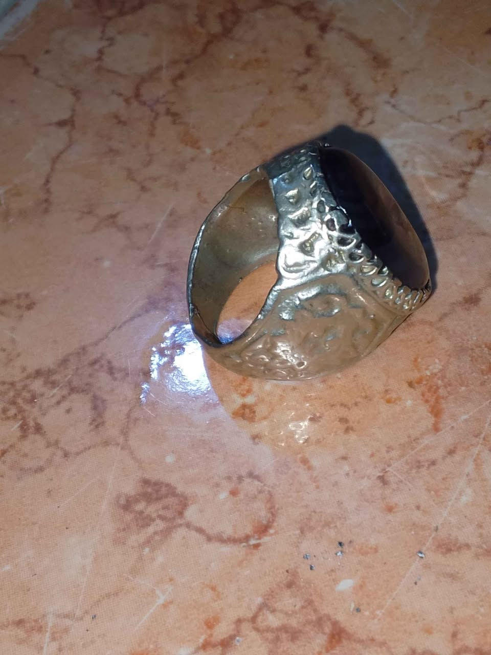 محبس عقيق يماني قديم 
الفضه عيار 925 مختوم سعره35
*********** البصرة, العراق
