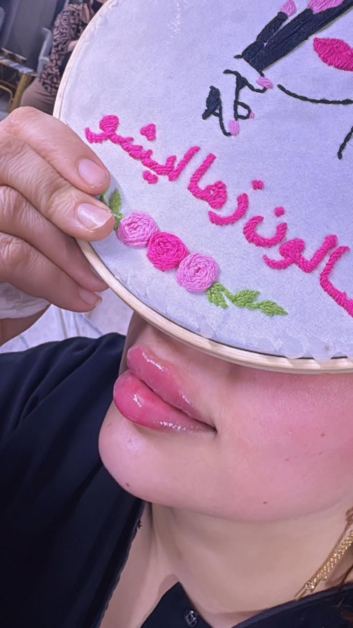 عروض جديده. بنات انتهزي الفرصه 
كل اثنين الثالثه مجاناً 

على جميع الأقسام 
نجي على قسم الحفافه حفافه وتنظيف البشره 10 كل اثنين الثالثه مجاناً 

حفافه فقط 7 

تنظيف البشره العميق ب 15   و الملكي ب 25 كل اثنين الثالثه مجاناً 

تنظيف القدم 15 الملكي والعادي ب 10 كل اثنين وثالثه مجانا 

معالج فقط للشعر ب 25 كل اثنين الثالث مجاناً 

فلر شفه نفس السعر القديم جميع أنواعه كل اثنين الثالثه مجانا 

ابره نضاره ابره العروس سعر جلسه 40 كل اثنين ثالثه مجانا 
ابره طماطه سعر الجلسه 90 كل اثنين ثالثه مجانا 

تسريح و معالج الشعر تبدي الاسعار من 50 وانتي صاعده حسب الشعر وكل اثنين والثالثه مجانا 

العرض لمده 10 ايام فقط 
يبدي العرض من يوم السبت المصادف يوم 3 /1 
لحد يوم 13 /1 

العنوان سبع البور شارع 60 مقابل مركز الصحي مقابل جامع وحسينية آهل آلبيت ع 

للاستفسار والحجز واتساب *********** ادمونه زهراء ❤️
