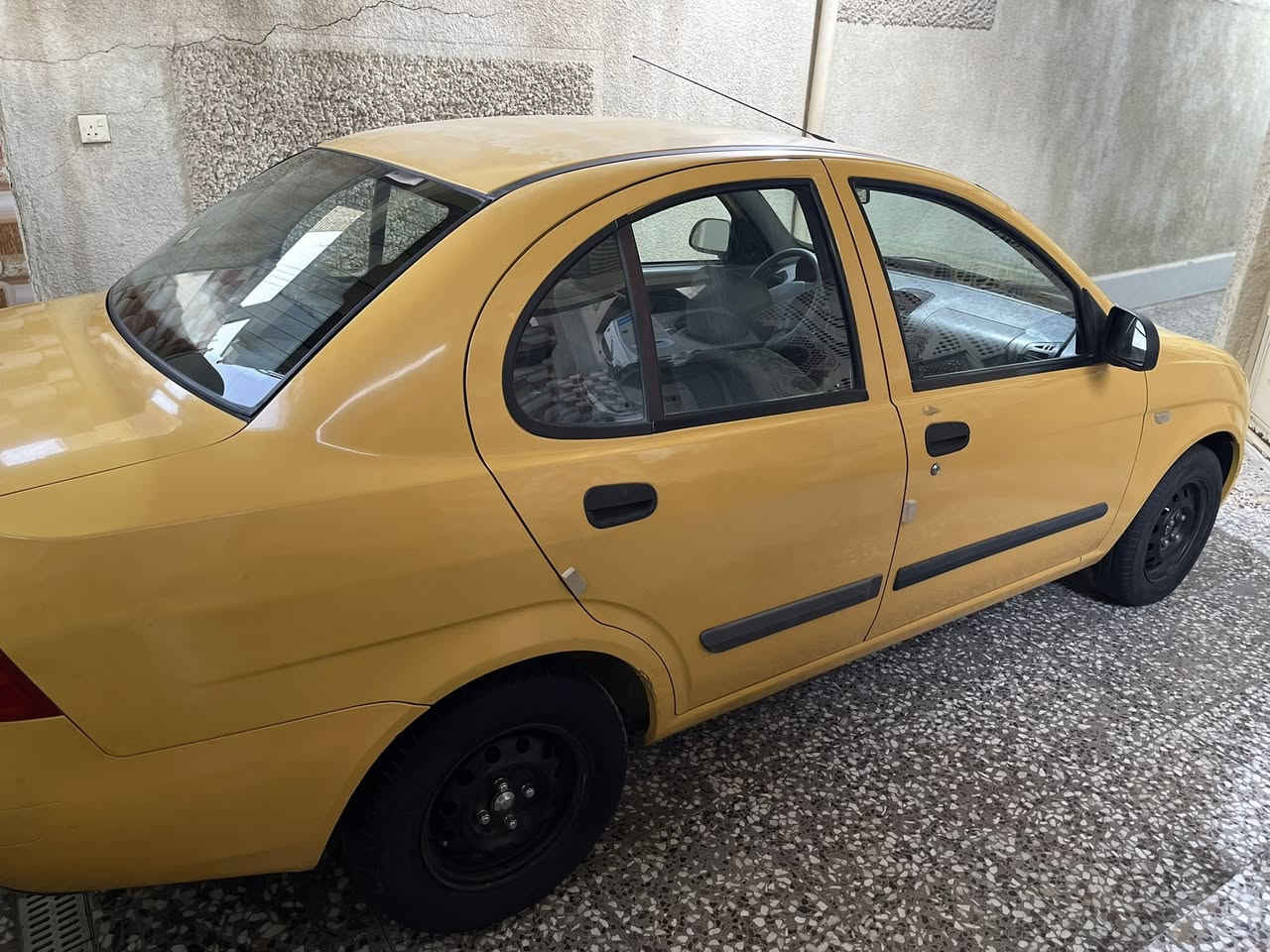 سلام عليكم طيبه موديل 2016 بسمي رقم بغداد لدولي لسياره ماشيه 100 حقيقي لسياره جديده وبلاديه كفاله دواخل شركه مامشتغله تكسي كله عله لبلاد جاهزه اي نقص مابيه تخم تاير لسعر ب49 مكان بغداد رقم ***********
