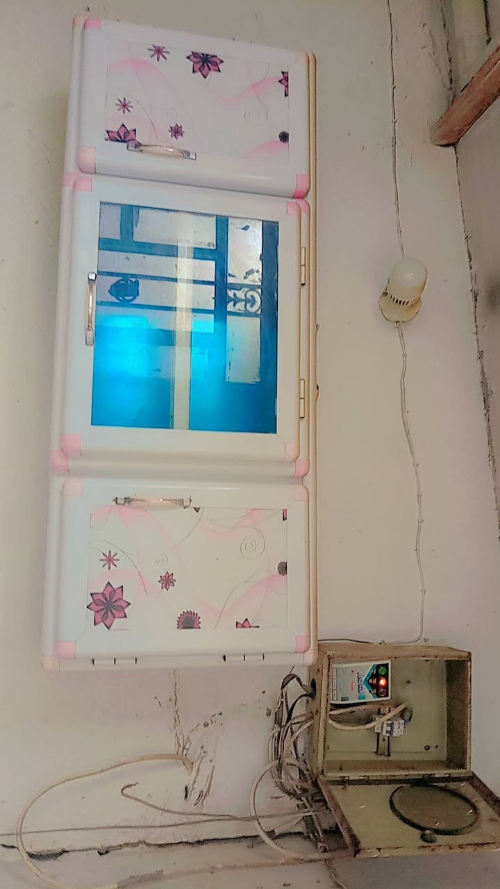 ***********
سنكي نضيفم مستخدم للبيع صحن للبيع كاونتر حديد أيضن للبيع مكاني نجف شارع المطار الي يحب ادزله صور يدخلي خاص مستعجله وريد ابيع
