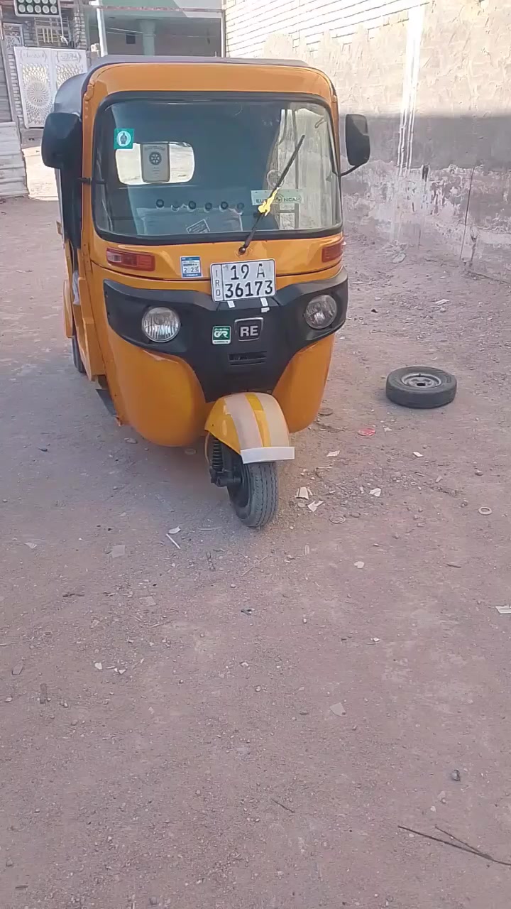 سلام عليكم اخوان هاي تكاتك موديل 18 رقم سنويه بسمي هزه جديدة تحويل ثاني يوم تكاتك  ألف ما تصرف عليها سعرها ،5200 بيها مجال عنوان كربلاء امن داخلي ***********//***********
