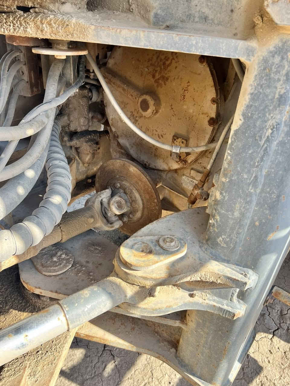 السلام عليكم من رخصة الأدمن
شفل صيني  ال جي تحويل   موديل ٢٠١١بس محرك كايم والباقي كله بلادي /***********حجم ٥٦ يرهم مراوس
